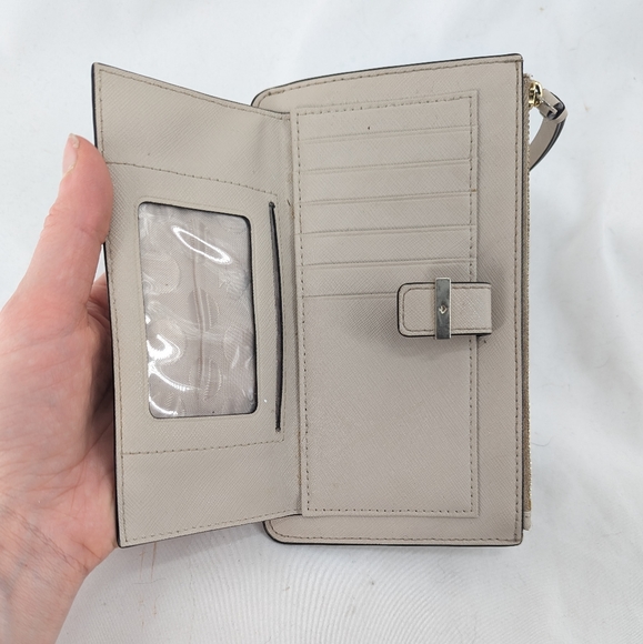 Kate Spade New York Cedar Street Karoliner Wristlet Crisp Linen - Picture 4 of 12